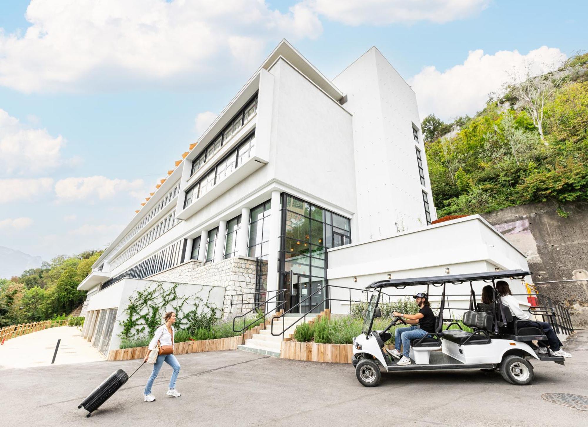 The Babel Community Hotel - Grenoble Bastille Zewnętrze zdjęcie